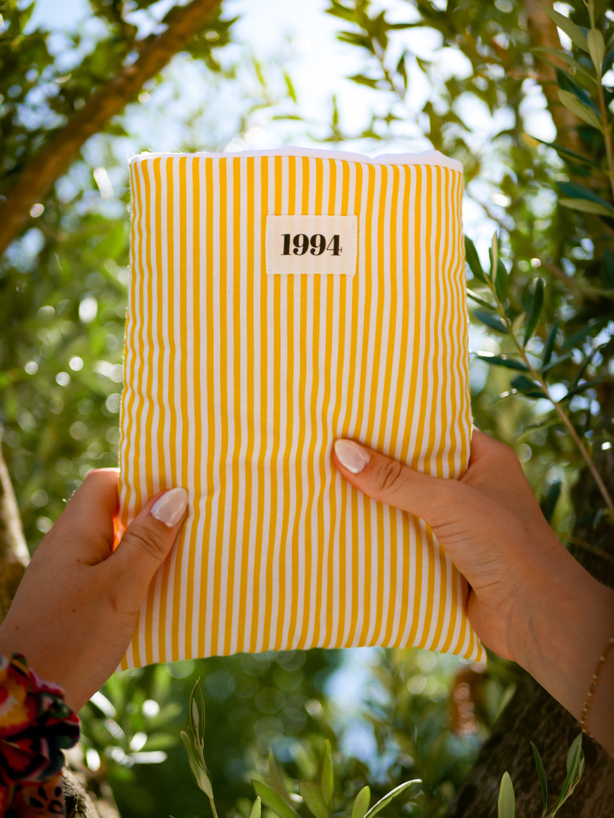 Pochettes à livres jaune à rayures