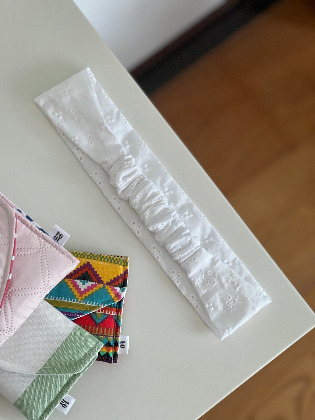 Bandeau broderie anglaise blanche